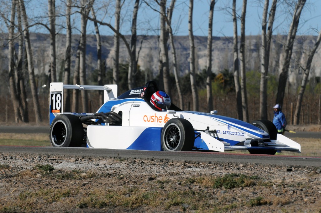 Felipe Schmauk clasificó séptimo en General Roca en la novena fecha de la Fórmula Renault Argentina