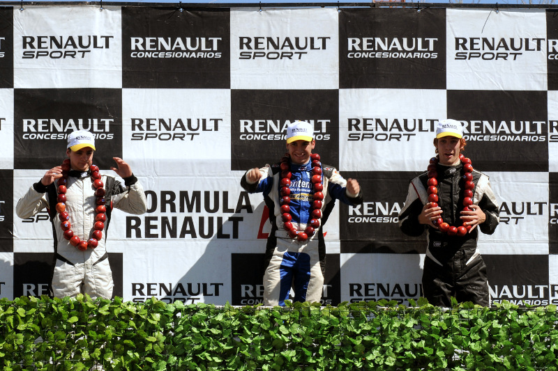 ¡Felipe Schmauk subió nuevamente al podio en la Fórmula Renault Argentina!