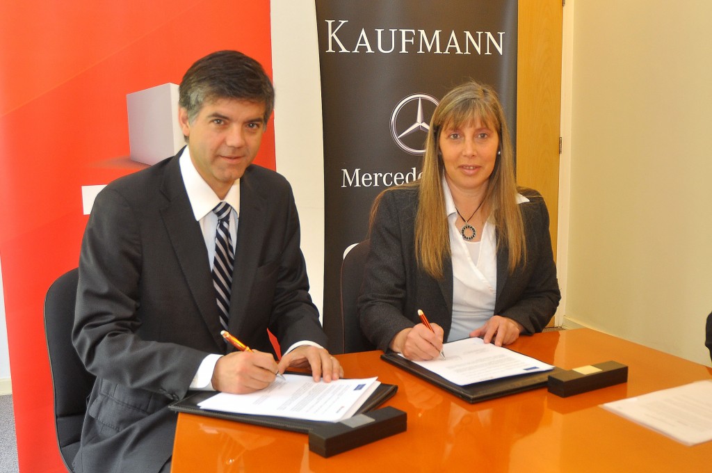 Alianza de Kaufmann con INACAP permitirá mejoras en la educación de mecánicos automotrices