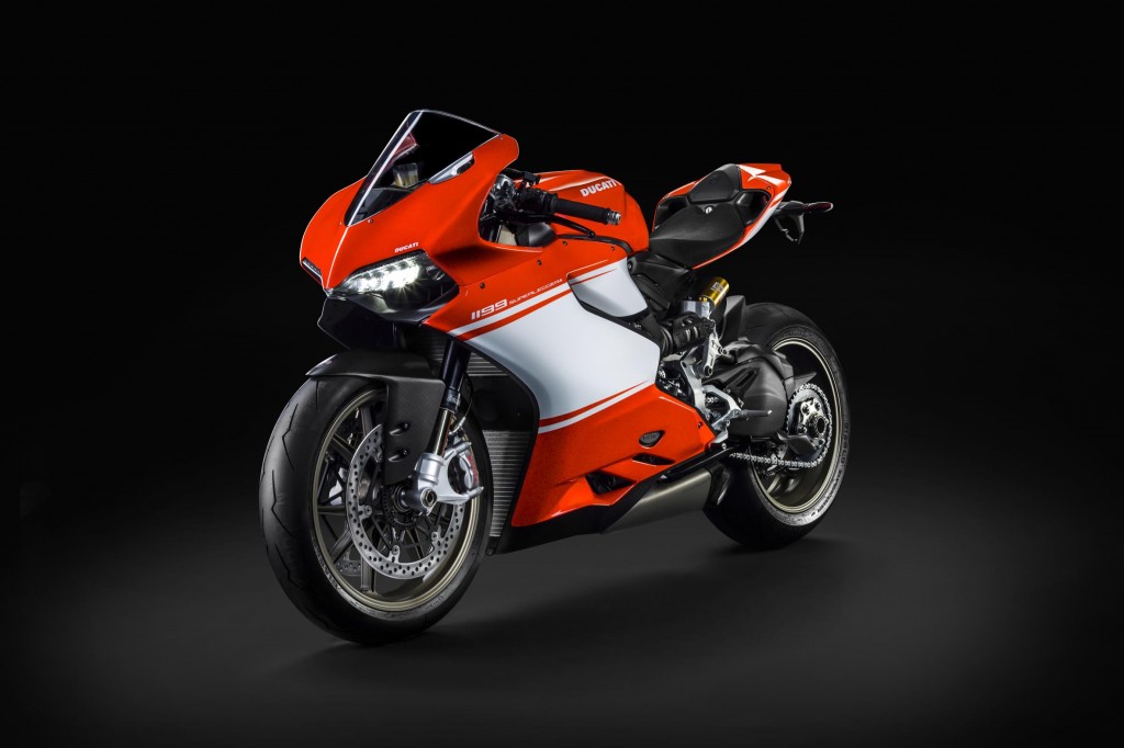 Ducati presenta la nueva 1199 Superleggera