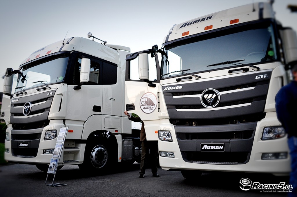 Foton se la juega en las grandes ligas con los nuevos tracto camión Auman