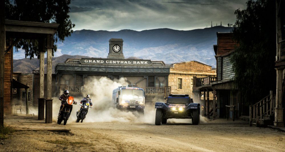 «A fistful of trophies», el corto con la cual Red Bull presenta a sus pilotos para el Dakar 2014