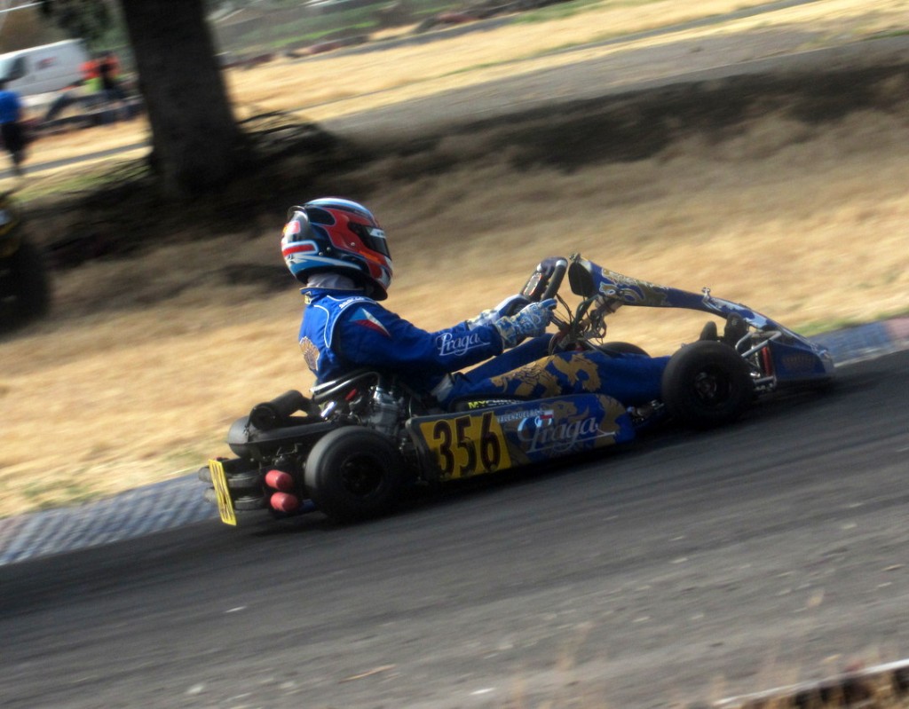 Valenzuela, Salas y Suárez batallaron en repechaje, pero chilenos se quedaron fuera de las finales en el Mundial de Karting Rotax
