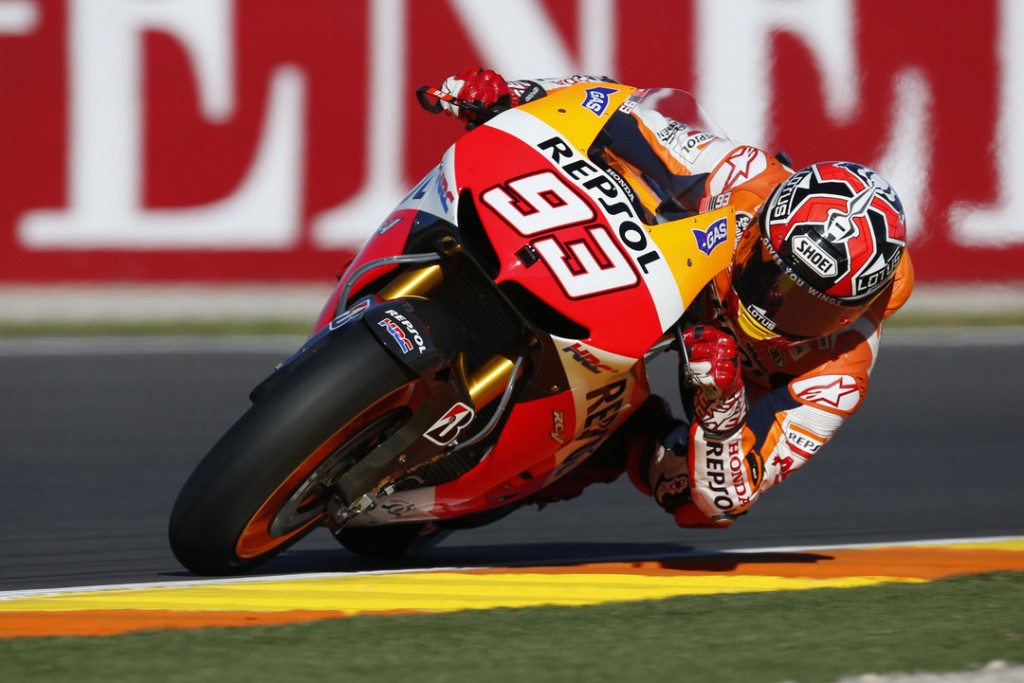 Marc Márquez se convierte en el campeón más joven de la historia del MotoGP, Lorenzo gana en Valencia