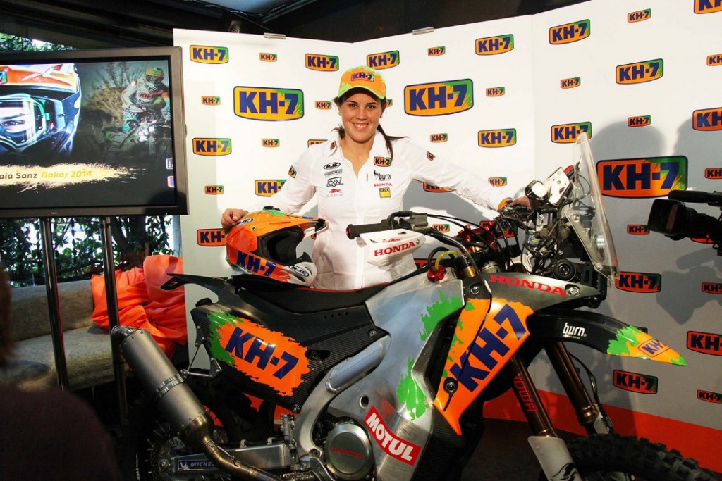 Laia Sanz quiere volver a destacarse en el Dakar, ahora a bordo de una Honda