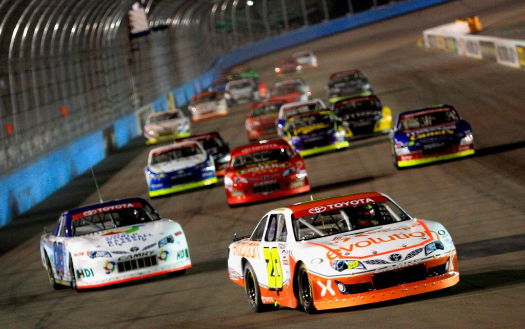 Cartelera Racing5 A Phoenix los pasajes Racing5