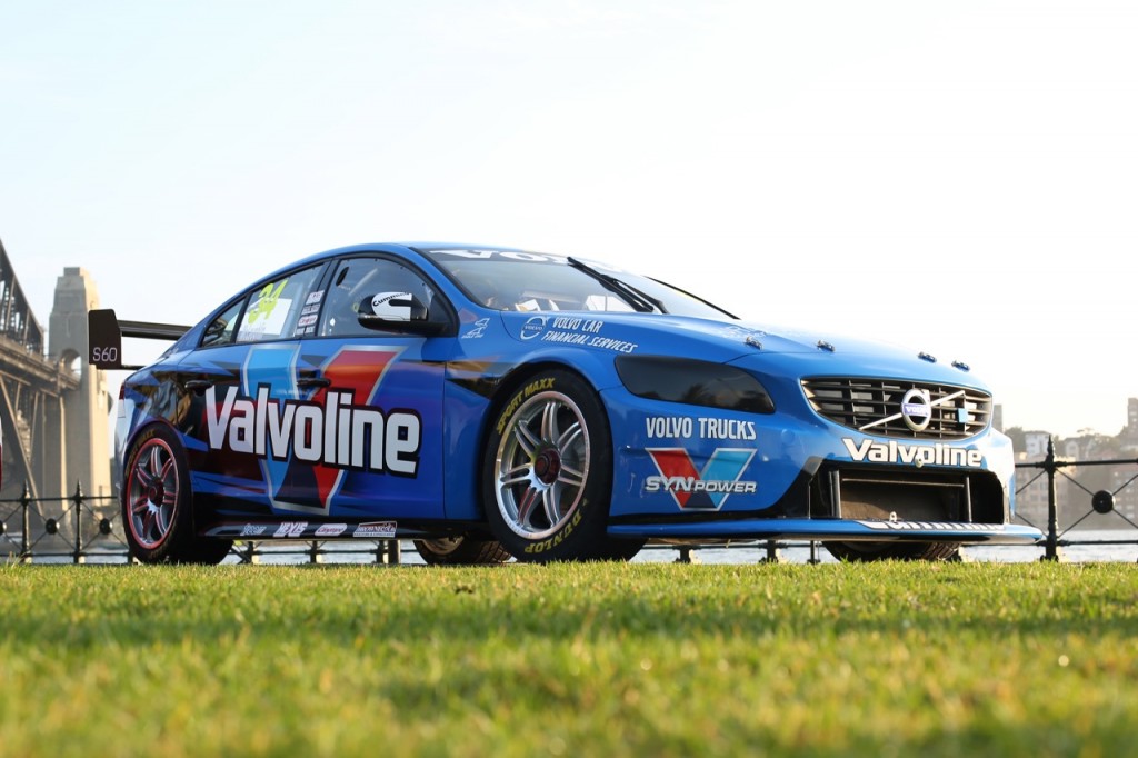 Volvo presenta su S60 para correr en los V8 Supercars desde 2014
