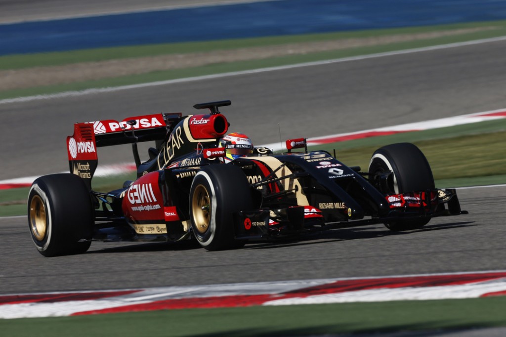 Pastor Maldonado comenta su primer día de pruebas con Lotus