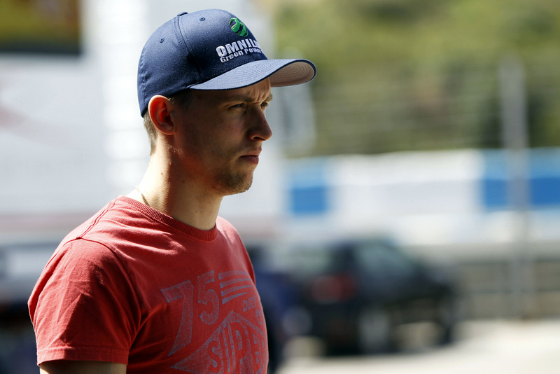 Jimmy Eriksson lideró los ensayos de la GP3 Series en Jerez de la Frontera
