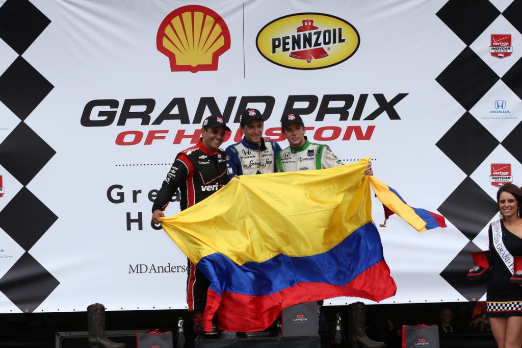 Carlos Huertas gana su primera carrera de IndyCar, ¡Colombia hace el 1-2-3!