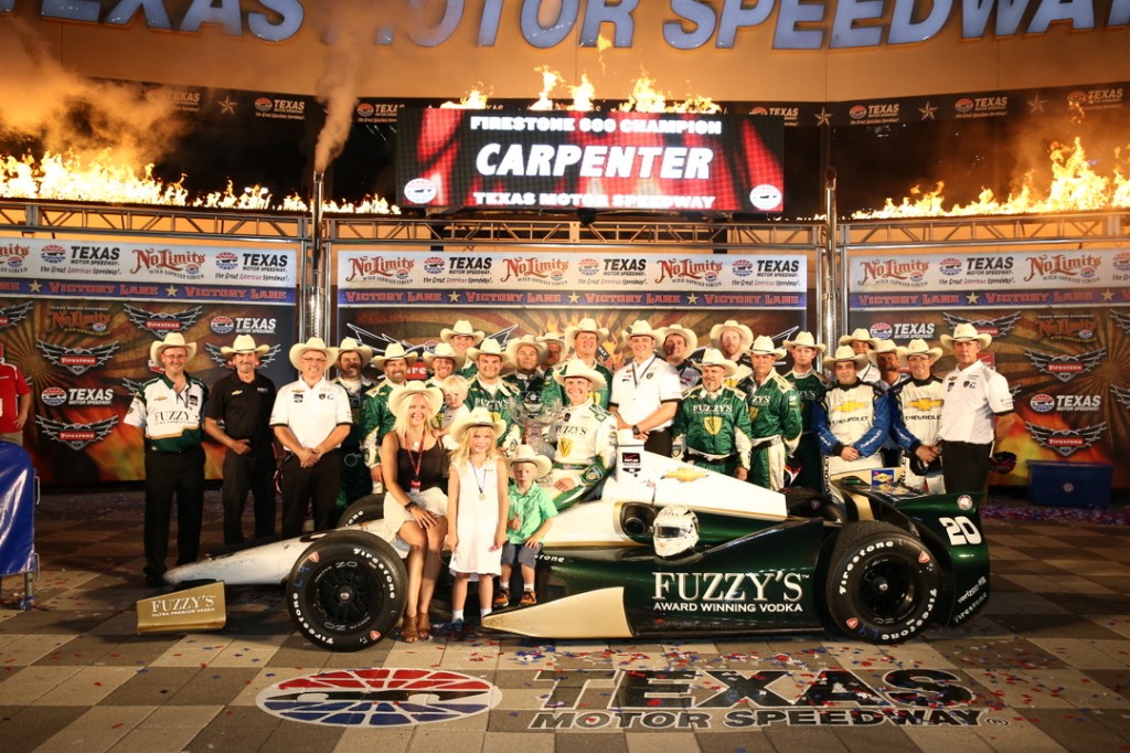 IndyCar, Ed Carpenter cumple como «especialista en óvalos» y gana en Texas