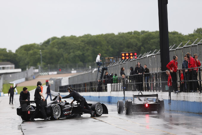 Equipos de la Fórmula E completan primeras pruebas con sus monoplazas