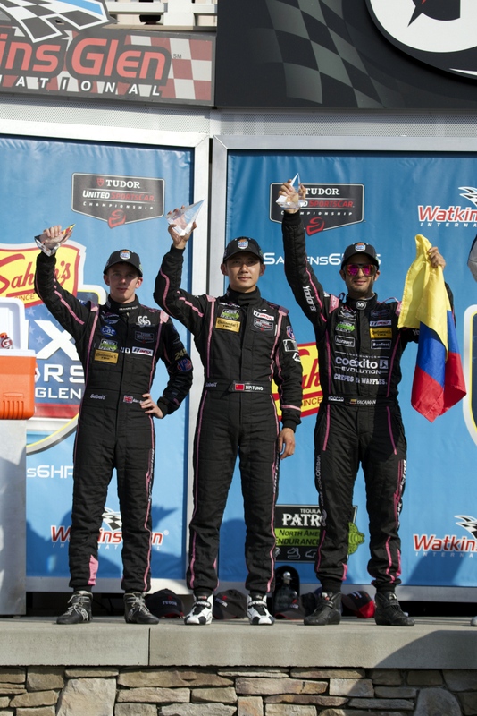 Siguen las celebraciones en Colombia, Gustavo Yacamán subió al podio en las 6 Horas de Watkins Glen