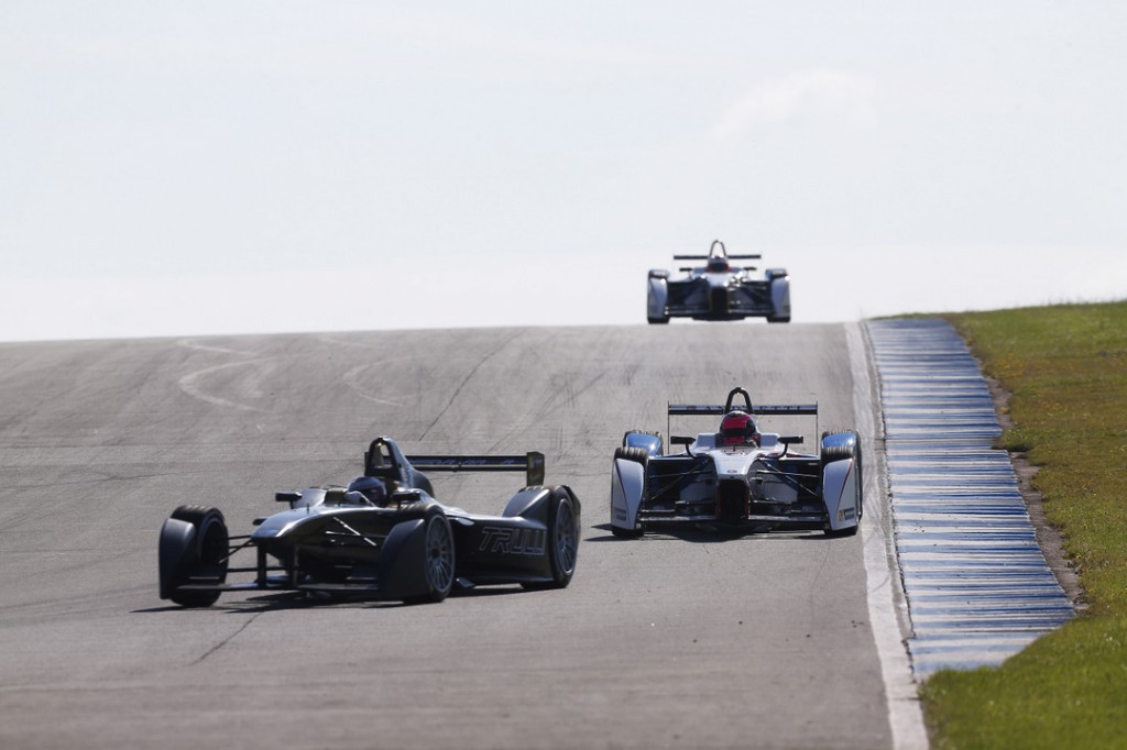 Sebastien Buemi vuelve a liderar en las pruebas de la Fórmula E en Donington