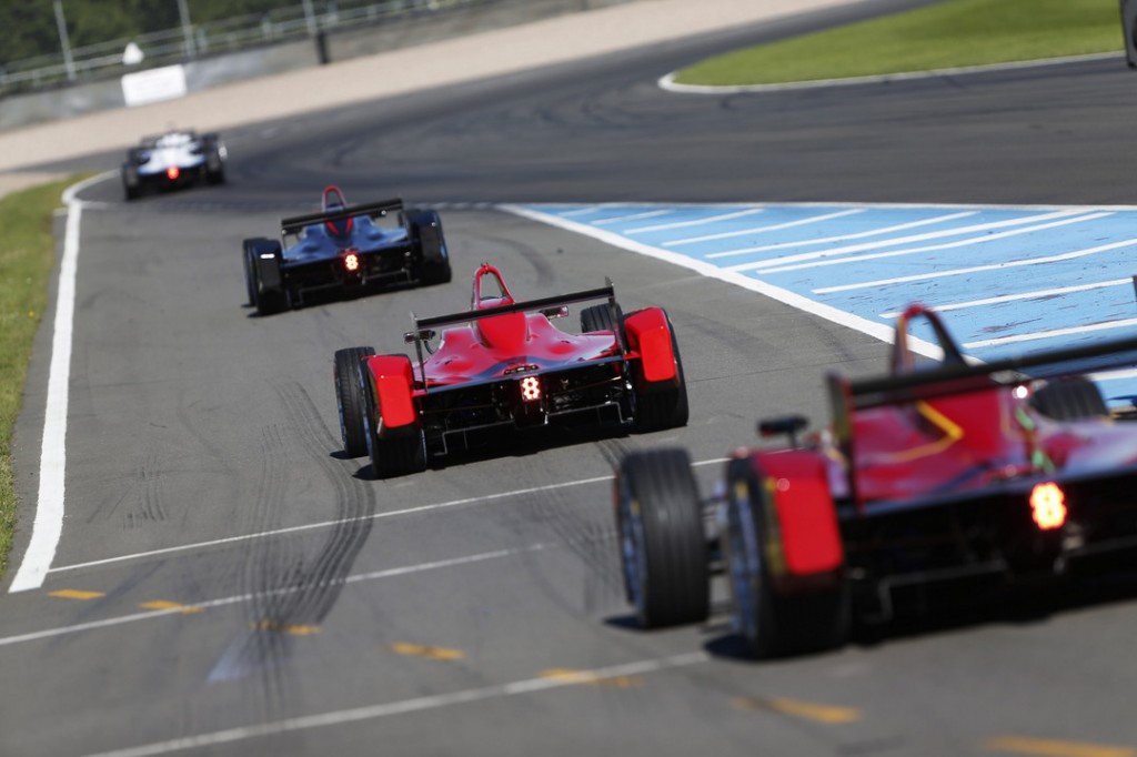 Sebastien Buemi volvió a liderar las pruebas de la Fórmula E en Donington