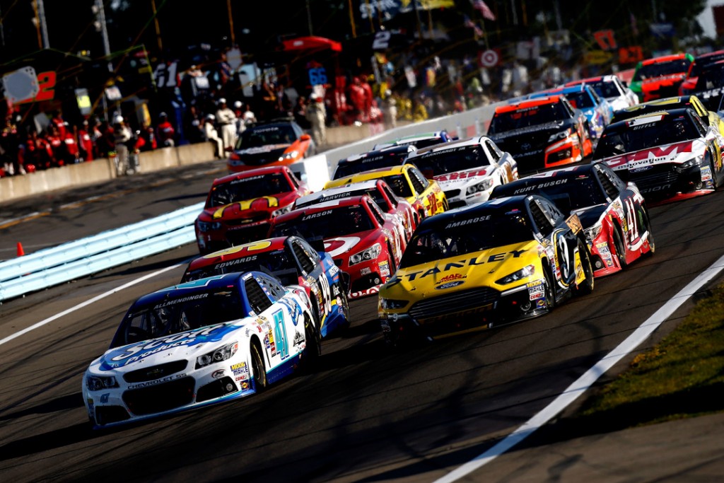 NASCAR anuncia nuevas reglas para pilotos bajo bandera amarilla, tras el accidente de Tony Stewart