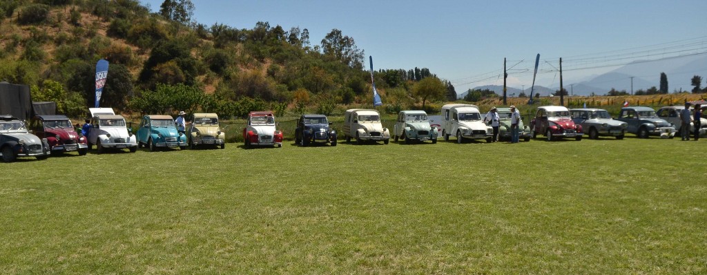 La Citroneta celebra 66 años con caravana oficial organizada por Citroën Chile