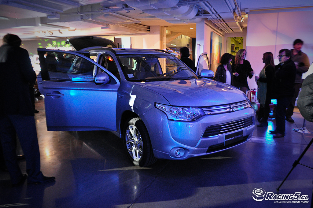 Mitsubishi Outlander PHEV, electrificación todo terreno