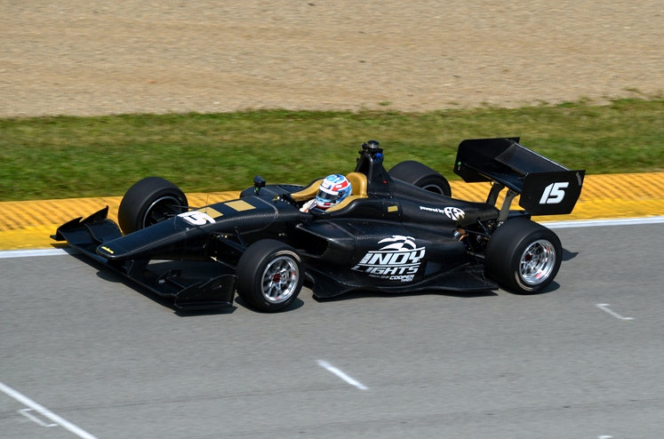 El nuevo monoplaza de la Indy Lights completó sus primeros ensayos