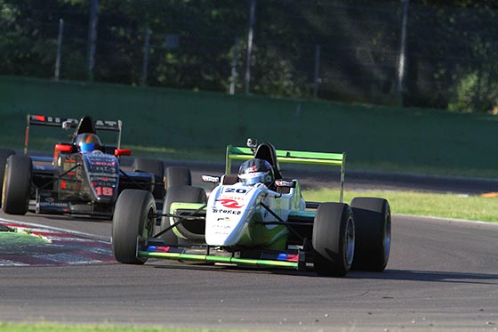 Jorge Bas listo para la quinta fecha de la F2 Italian Trophy en Magione, Italia