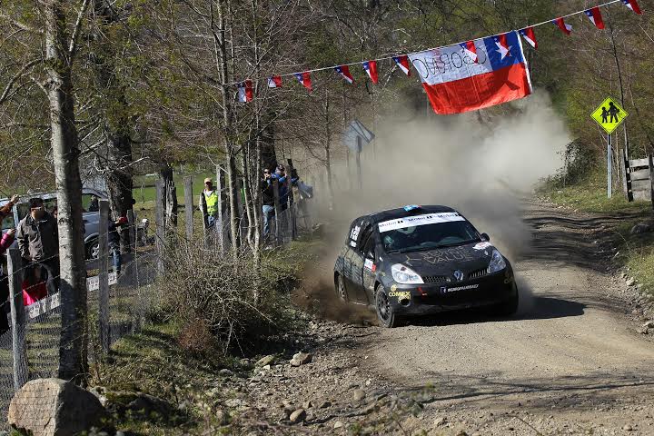 [RallyMobil] Ingo Hofmann resiste embates de Martínez y gana en Pucón