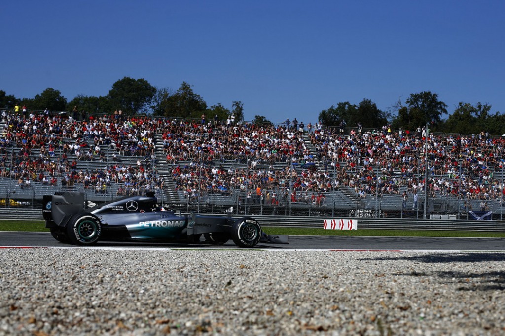 [Fórmula 1] Lewis Hamilton aprovecha error de Rosberg y gana en Italia