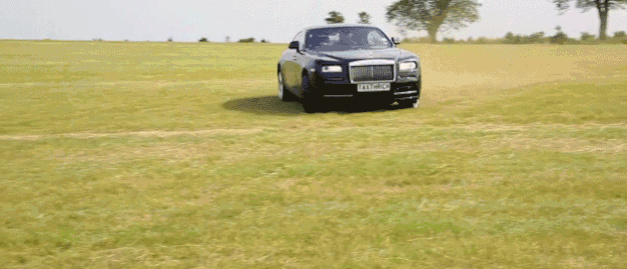 [Video] ¿Derrapando en un Rolls-Royce Wraith?