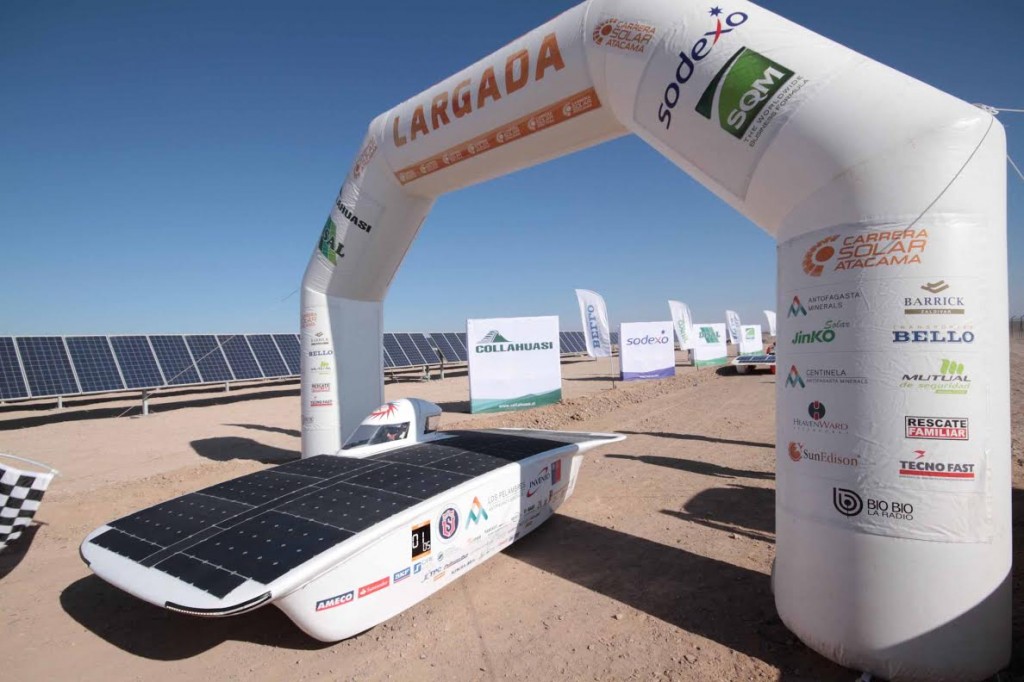 Antakari y Tokai son los líderes de la Carrera Solar Atacama tras primera jornada