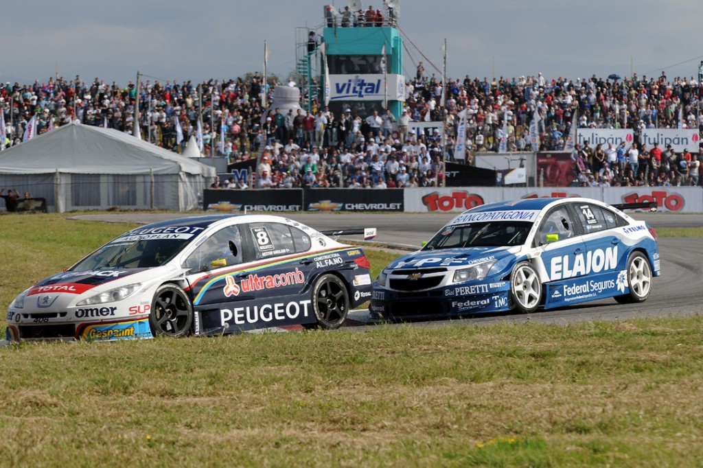 Estos son los pilotos y equipos del Super TC2000, que corre el próximo fin de semana en Codegua