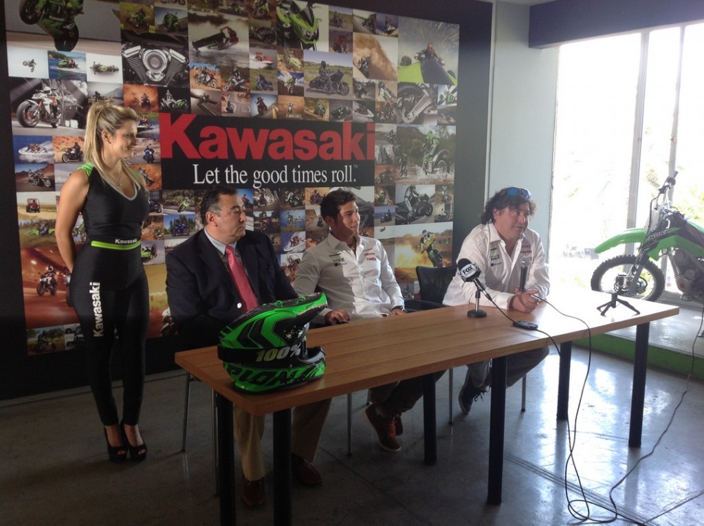 [Video] Patricio Cabrera comenta sobre su desafío Dakar 2015 junto a Kawasaki