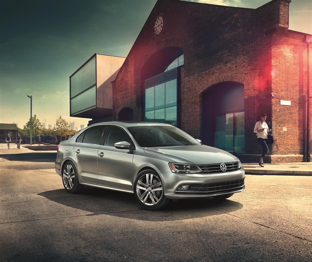 Volkswagen Bora 2015 y Golf BlueMotion arriban a nuestro mercado