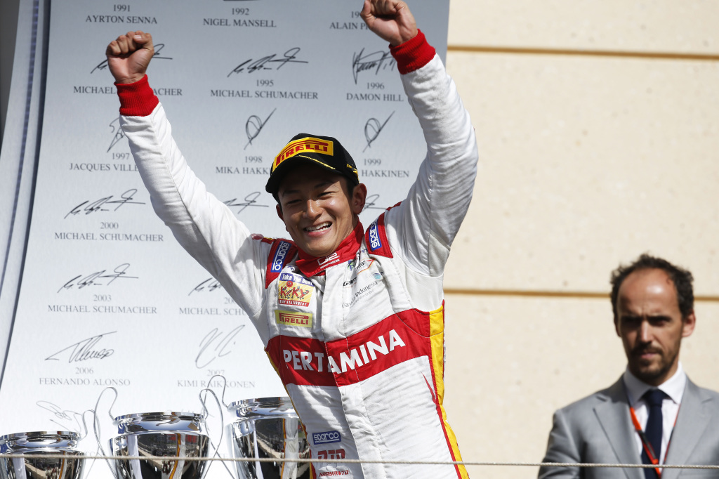 [GP2 Series] Rio Haryanto triunfó en Bahréin en una disputada carrera