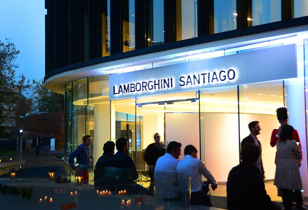 Bentley y Lamborghini inauguran primera tienda e  inician comercialización en Chile