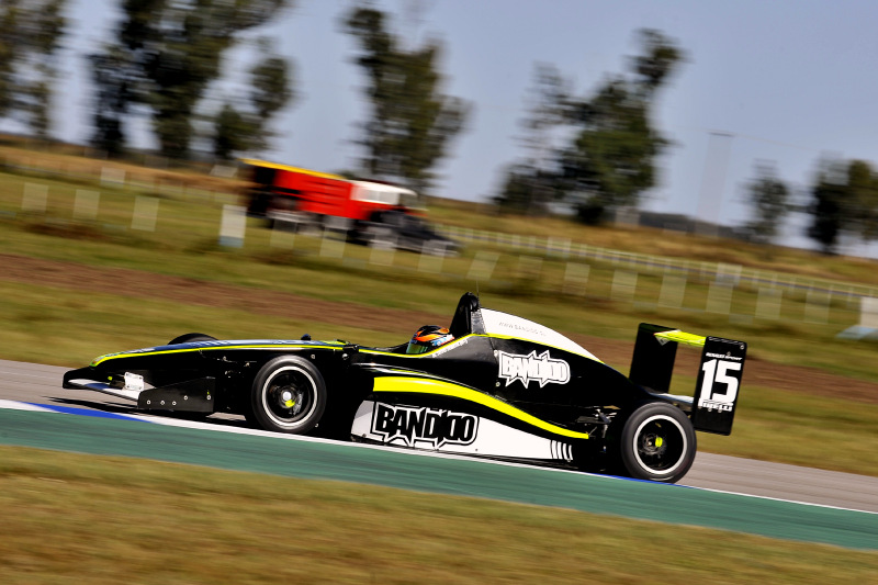 [Fórmula Renault 2.0] Maximiliano Soto se desvinculó del JLS Motorsport