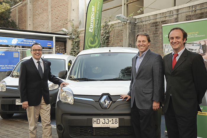 Chilectra incorpora la primera flota de vehículos 100% eléctricos de la mano de Renault
