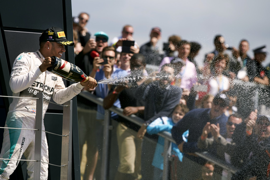 [Fórmula 1] Lewis Hamilton triunfó en Austria en una caótica última vuelta, Pascal Wehrlein sumó un punto para Manor