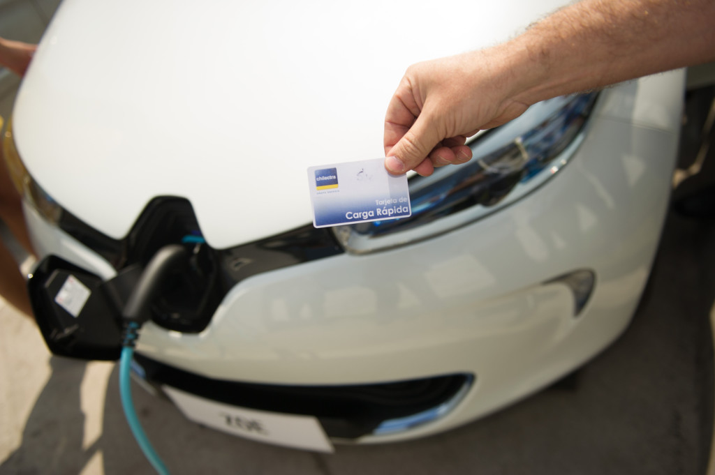 Renault y sus autos eléctricos Z.E: La solución a las emisiones en Chile