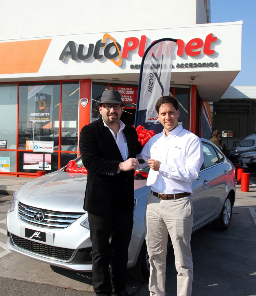 JAC premia con un flamante J4 ¡Cero millas!