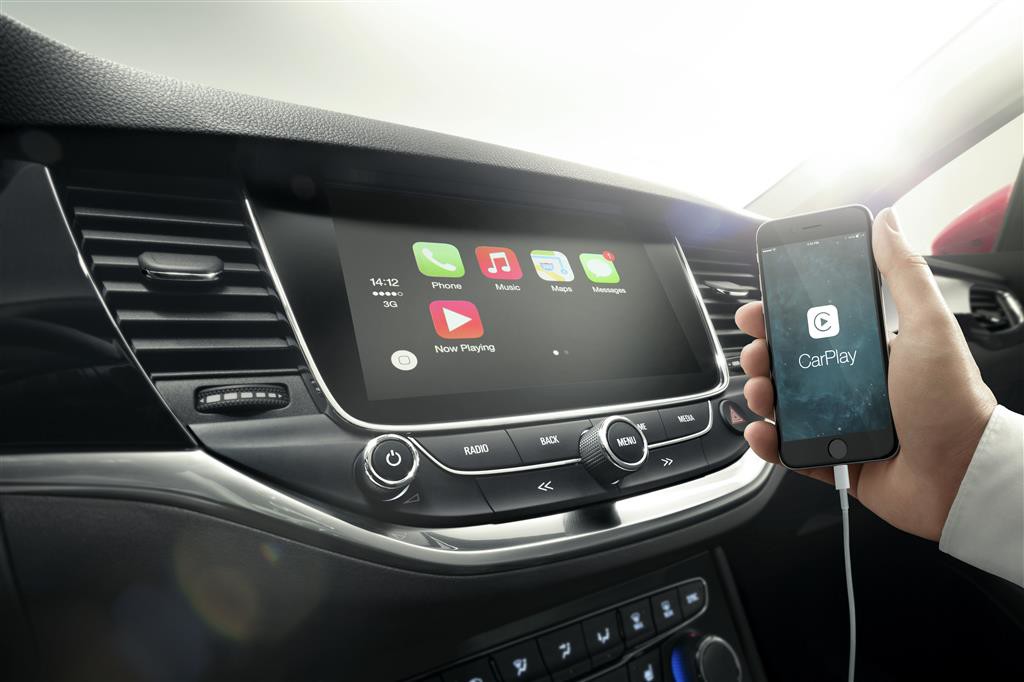 Opel Astra 2016, de serie con IntelliLink