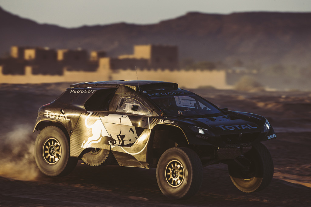 [Galería de Imágenes] El Peugeot 2008DKR16 está listo para el Dakar 2016
