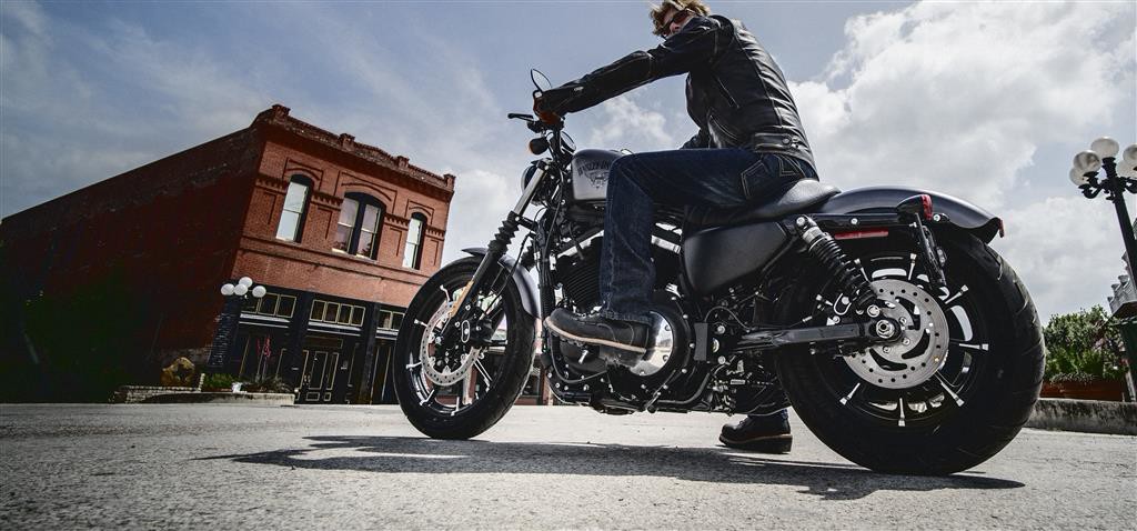 Harley-Davidson renueva sus modelos Dark Custom, Iron 883 y Forty Eight
