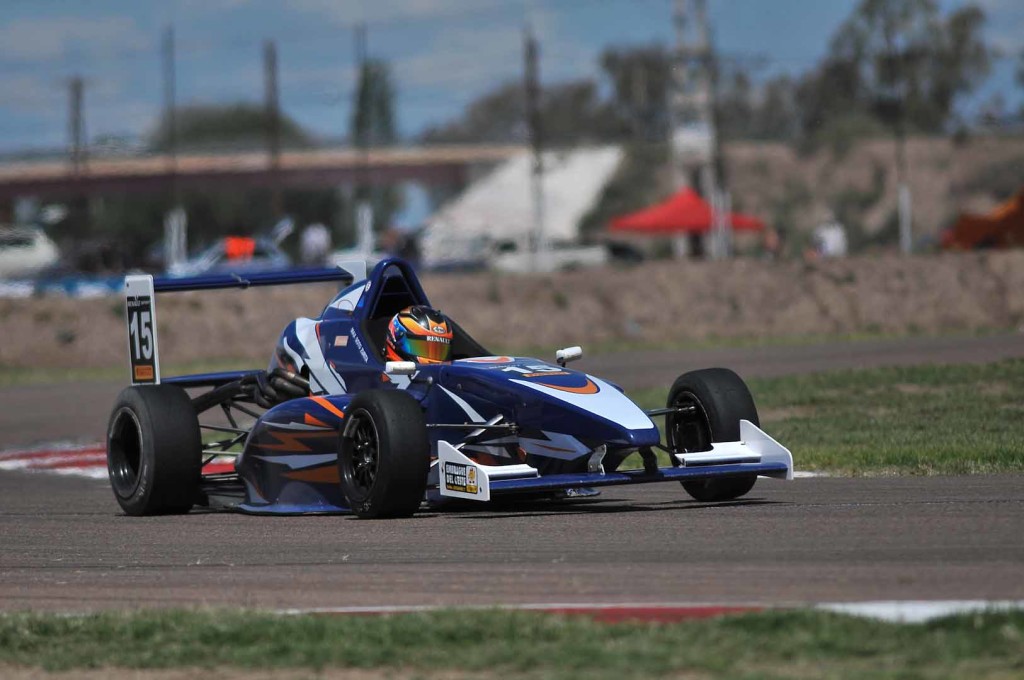 [Fórmula Renault 2.0] Maximiliano Soto fue quinto en Mendoza, Felipe Schmauk no largó