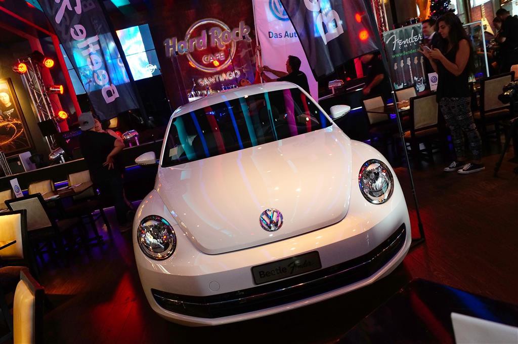 [Lanzamiento] Volkswagen Beetle Fender Edition, puro Rock & Roll