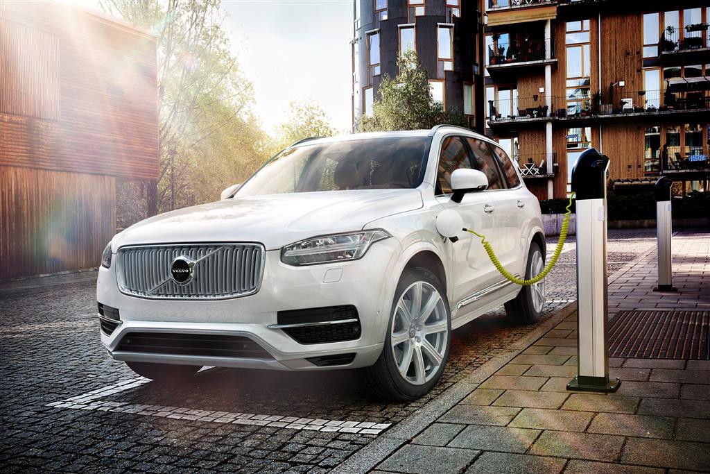 Volvo XC90 sigue cosechando premios por ecología y seguridad en Enero