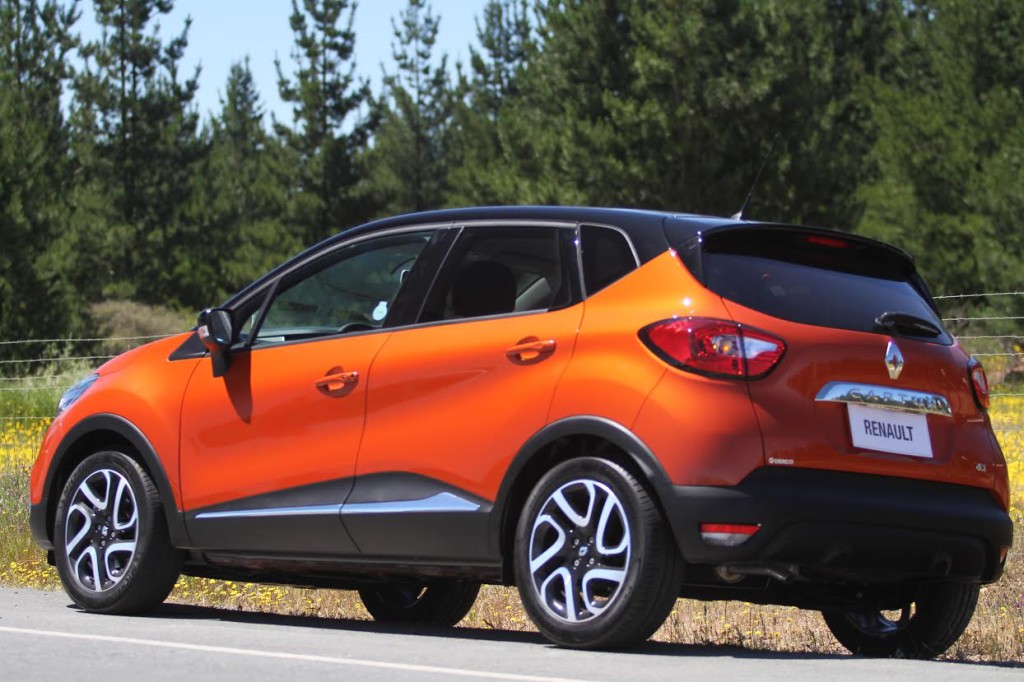 Renault Captur suma tres versiones con caja automática de 6 velocidades