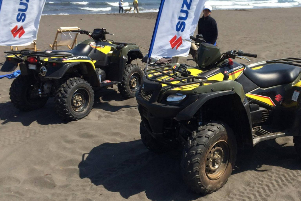 Suzuki y Derco Motos limpia las costas del país junto a “Tu Playa”