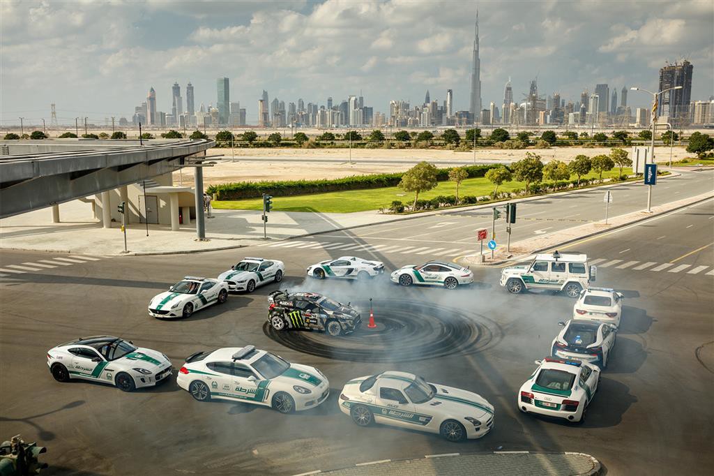 [Video] Ken Block visita Dubai para su nueva Gymkhana 8