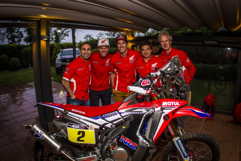 Barcelona acoge al Dakar 2017 y al Team HRC