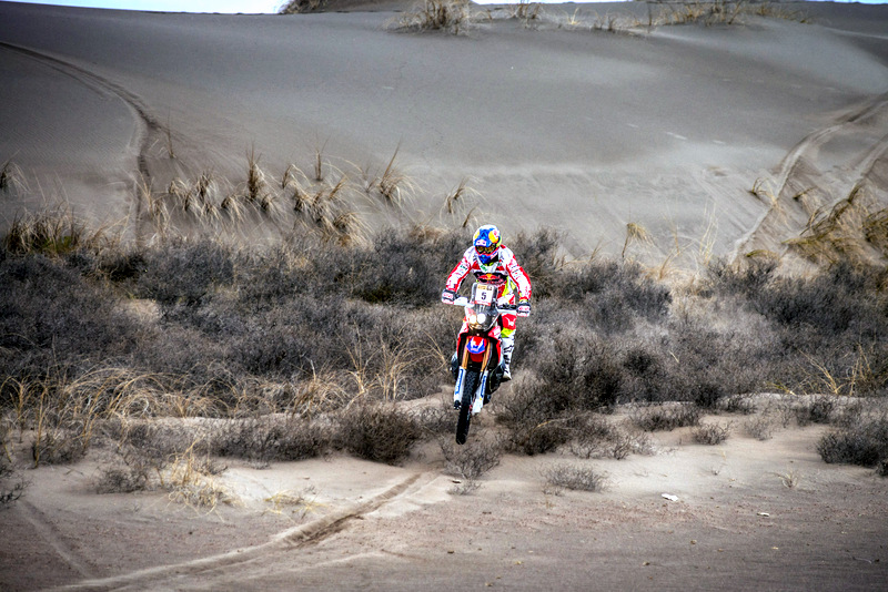 [Rally Cross Country] Las Dunas de Nihuil fue el escenario escogido para la primera etapa del Desafío Ruta 40