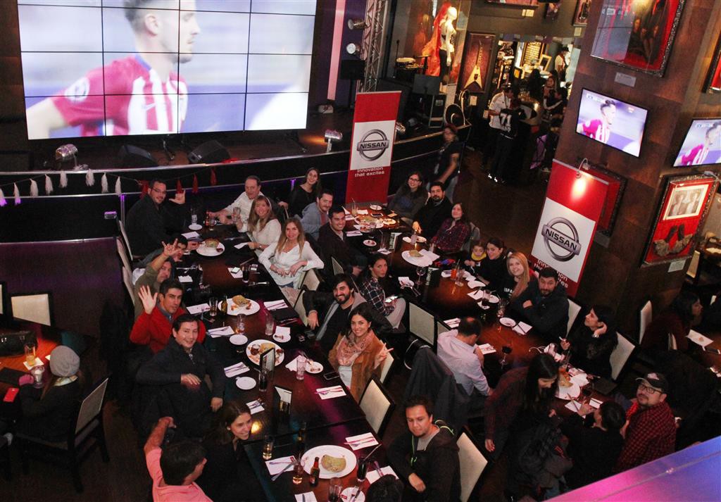 Nissan invitó a prensa automotriz a disfrutar del partido final de la UEFA